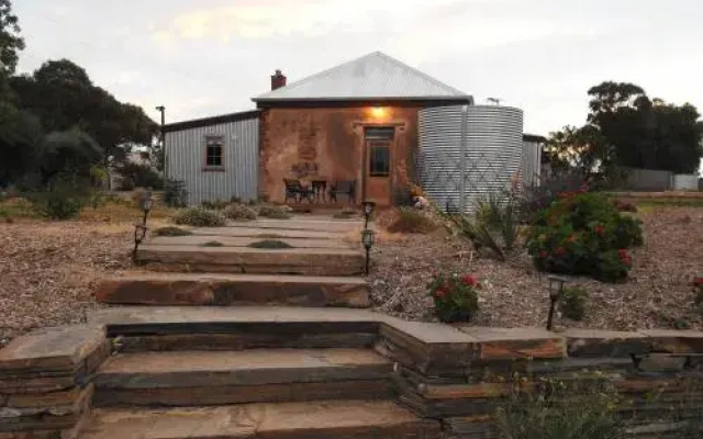 Cooks Cottage