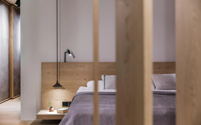 zelloon boutique hotel