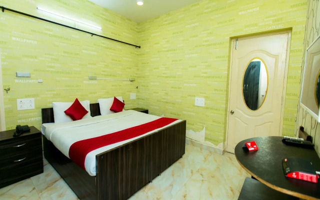 The ECR Grand Residency by OYO Rooms