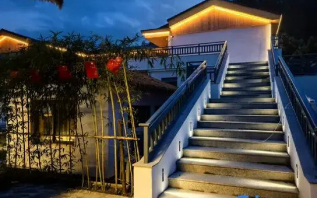 Story and His Courtyard Aesthetic Homestay (South Gate of Donglin Temple Pure Land Garden Branch)