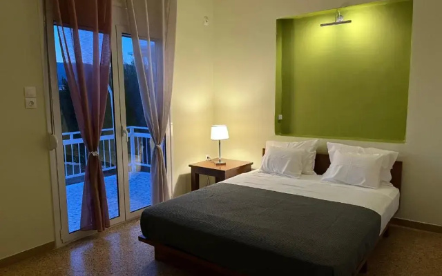 Athens Riviera: 2 bed / 3' walk from the beach