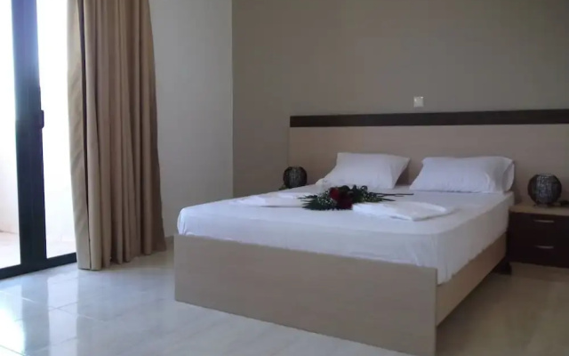 Kritamos Beach Apartments