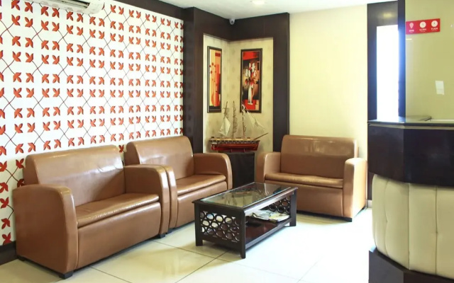 OYO 4772 Park Grand Hotel & Resort