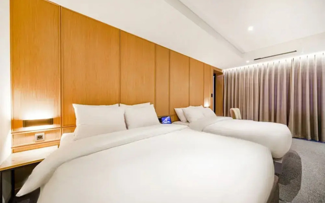 Haeundae Thevan Hotel