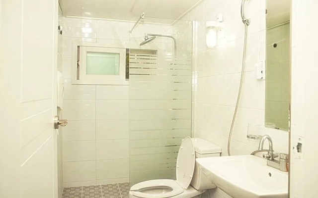 G.O.D Guest House in Seoul