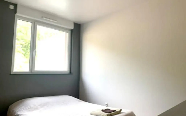 Appartement de 2 chambres avec balcon et wifi a Apach
