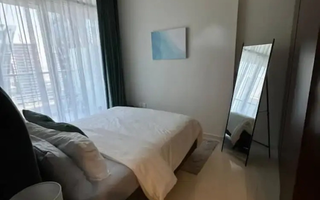 1BHK Burj View. Near Dubai Mall & Metro