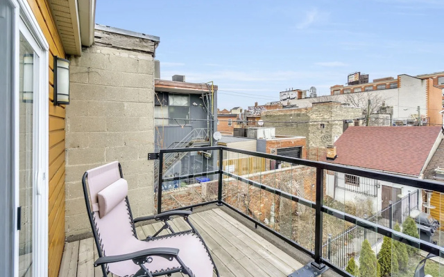QuickStay - Chic & Modern Townhouse in Little Italy