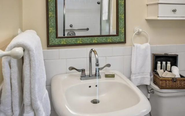The Historic Wailuku Inn