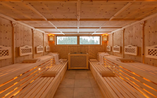 Aparthotel 333 mit Schwimmbad Kleinwalsertal
