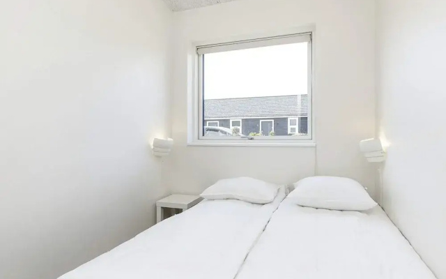10 Person Holiday Home in Vaeggerlose