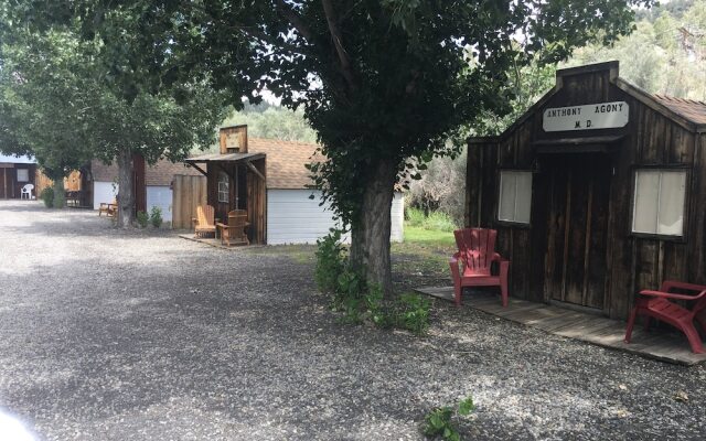 Отель Virginia Creek Settlement Ли Вайнинг вид на фасад