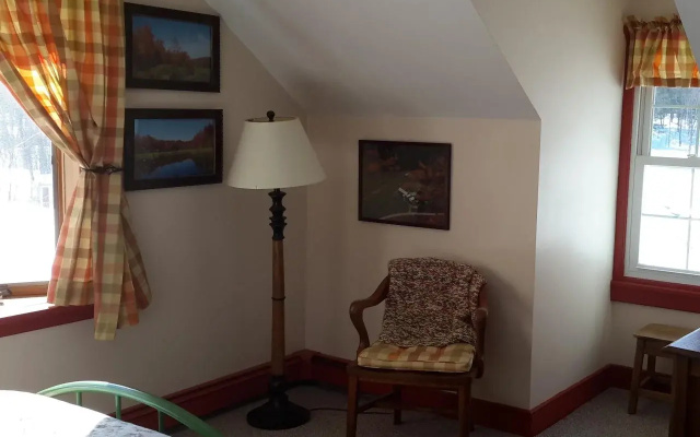The Inn at Buck Hollow Farm
