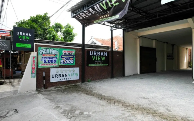 Urbanview near Sunrise Mall Mojokerto
