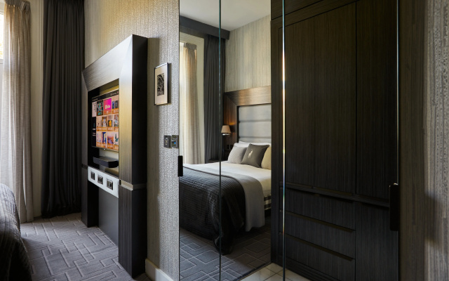 Eccleston Square Hotel