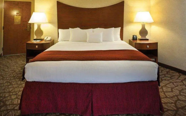 Doubletree Oak Ridge