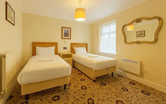 The Queens Road Hotel