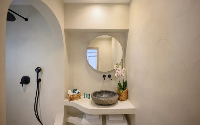 Aegean Diamonds Luxury Suites