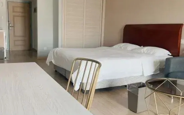 Land Sea Apartments