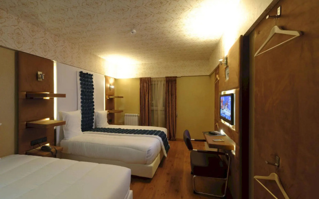 Sever Rio Hotel