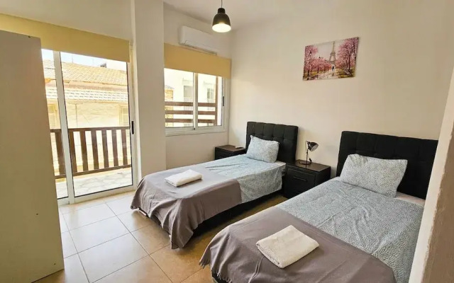 SKY Line City Apartment