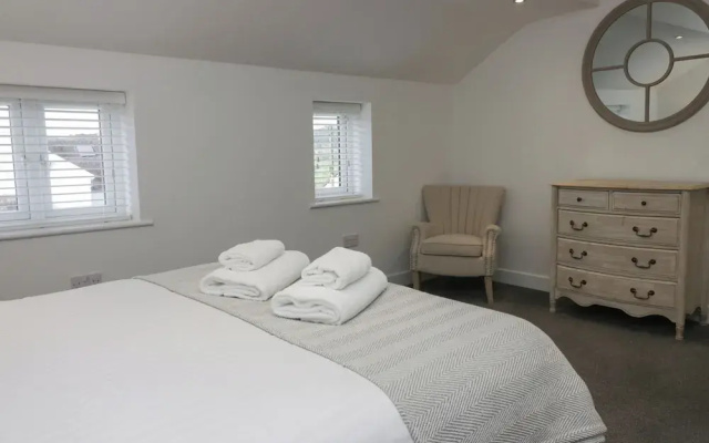 Edgemere Retreat