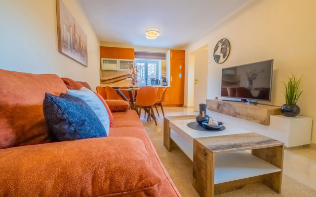 Apartments Lady 2
