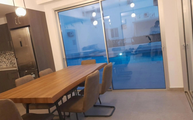 Sky Apartment on the pool