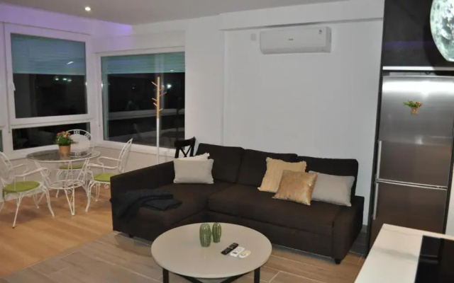 Premium Apartment Yumbo WIFI A/C