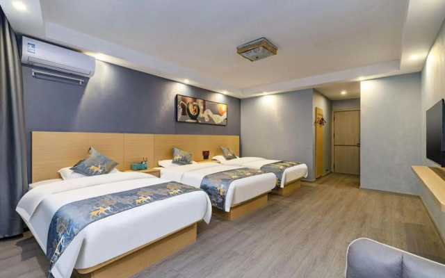 Chunchen Hotel