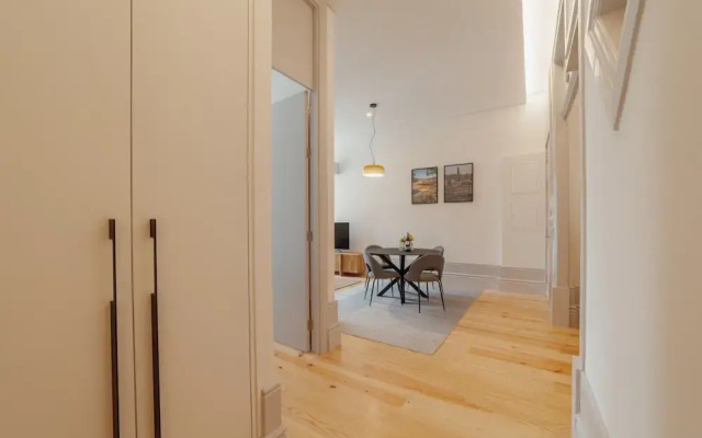 Heart OF Porto Apartment D by Vacationy