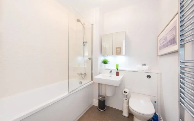 Luxury City Apartment