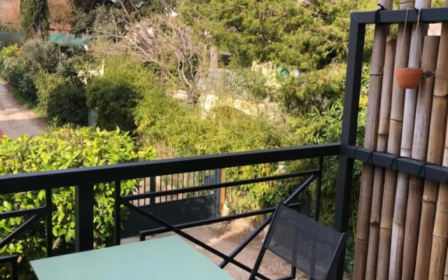Studio indépendant à Sausset prox ville et plage