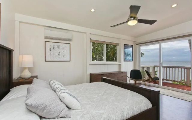Waimea Point Oceanfront House - (with Air Conditioning)