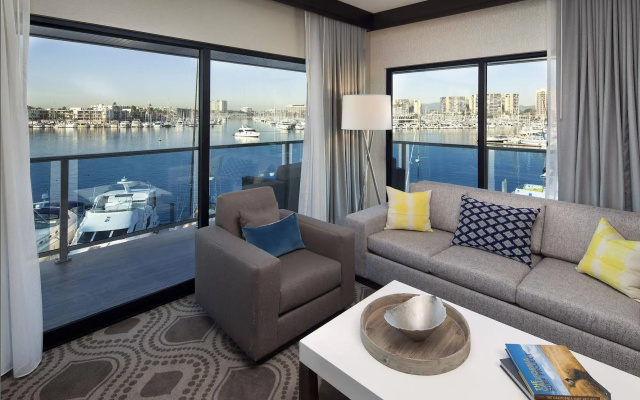 Marina del Rey Hotel