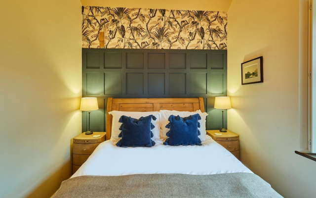 Host Stay Kingbridge Forge