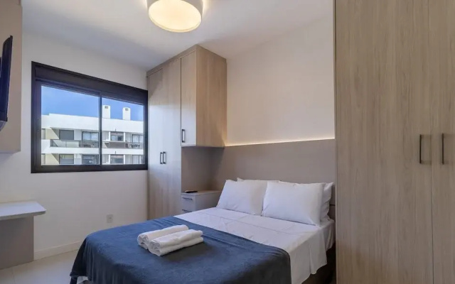 Apart Near the Beach in Cond. w/ Pool Adc0205