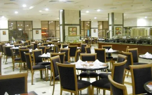 Ishraq Al Madina Hotel1(فندق اشراق المدينة 1)