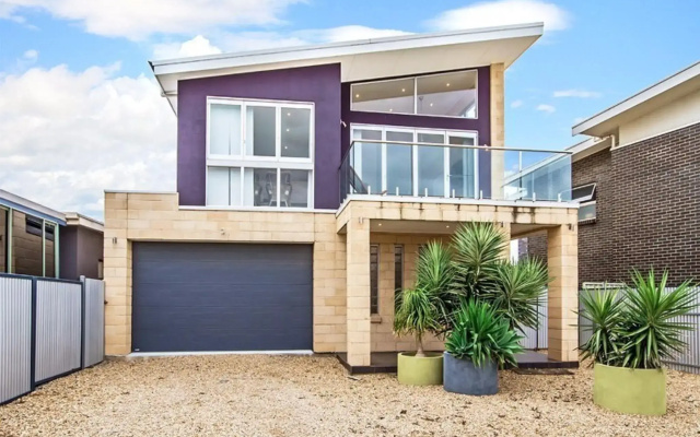 Surfers Lodge Seaford