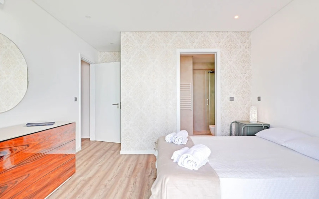 SKY Beach Apartment in Quarteira