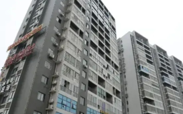 Liuyang Tulip Theme Apartment