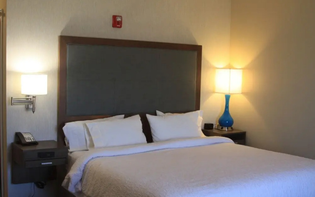 Hampton Inn Pratt