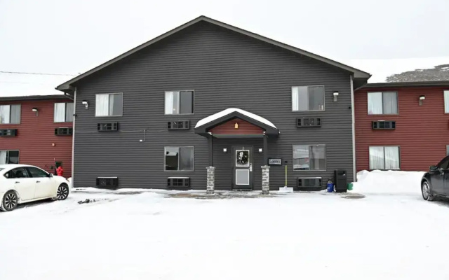 Hibbing Inn and Suites