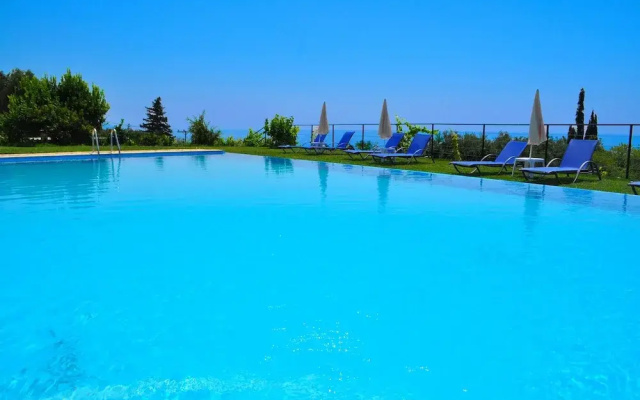 Studio Apartments on Pelekas Beach With Swimming Pool and sea View