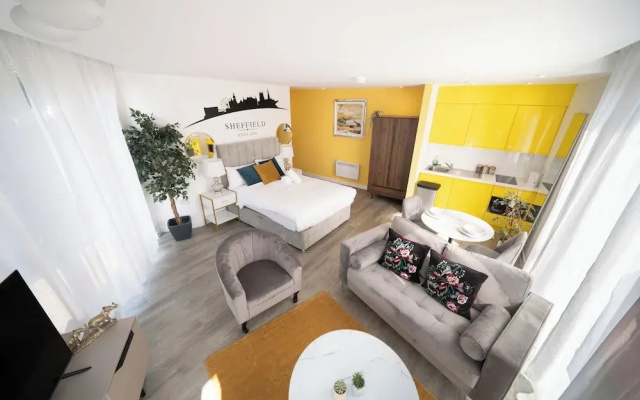 Priestley House Apartment - City Retreat