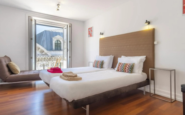 LV Premier Chiado CH2 Balcony, Spacious, Elevator