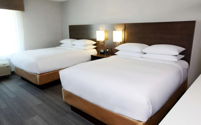 DoubleTree by Hilton West Fargo Sanford Medical Center Area