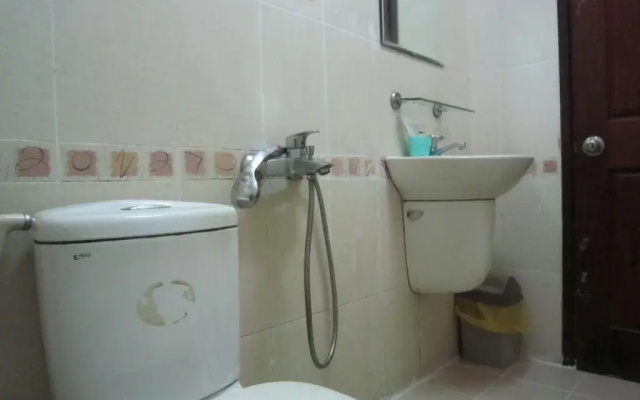 Hong Loan Hotel 4