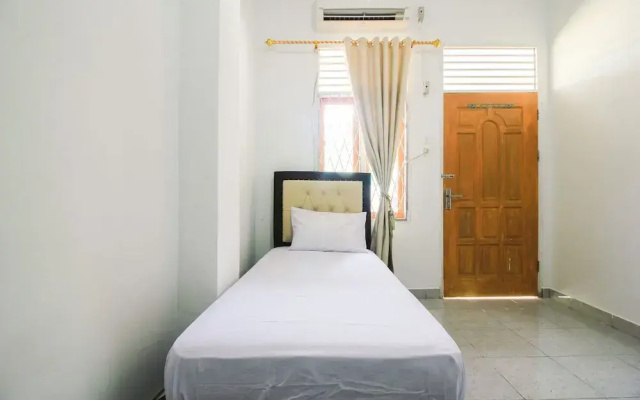 OYO Life 2553 Kost Daya