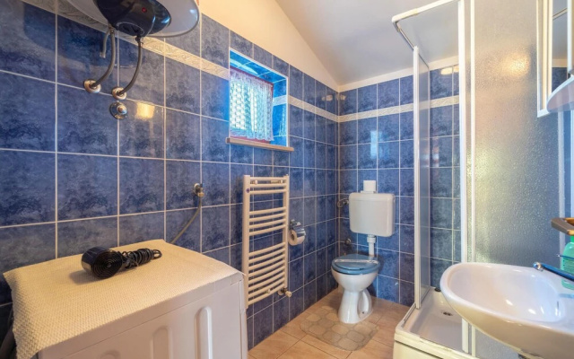 Awesome Home in Hrboki With 1 Bedrooms and Wifi